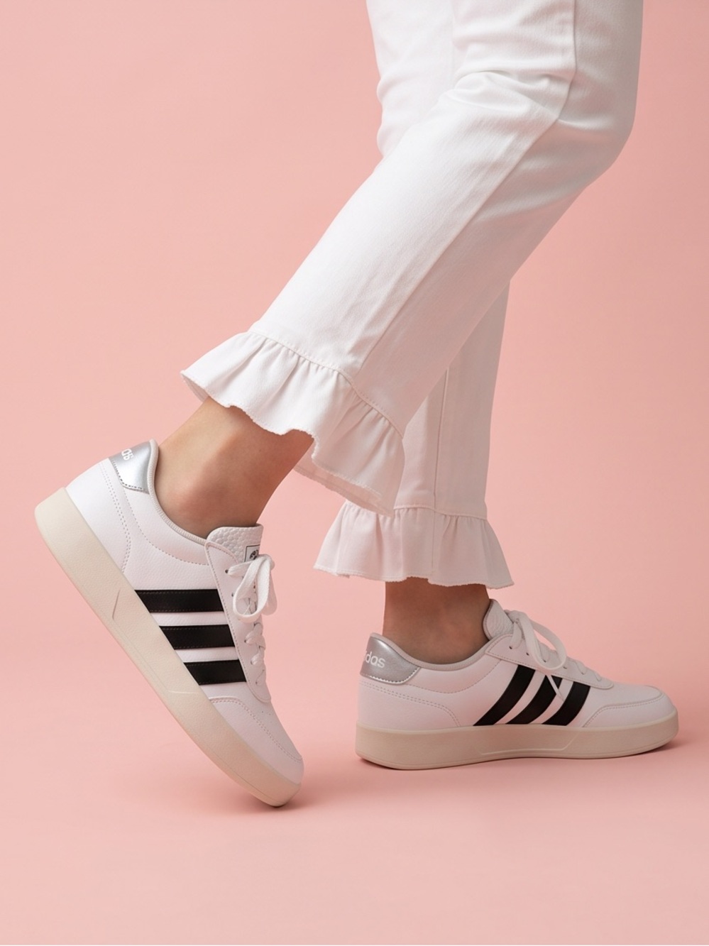 ADIDAS women’s white black stripe sportswear sneakers size NWT